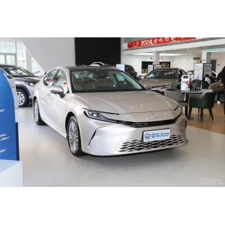 TOYOTA CAMRY 2024 гибридный 2.0HG передний привод 