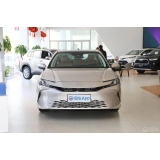 TOYOTA CAMRY 2024 гибридный 2.0HG передний привод 
