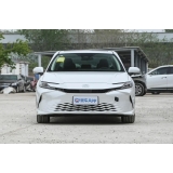 TOYOTA CAMRY 2024 2.0HE передний привод 